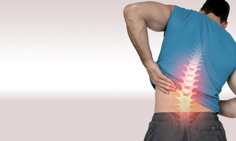 कमर दर्द (Back Pain) का आयुर्वेदिक इलाज, सावधानियां और योगासन